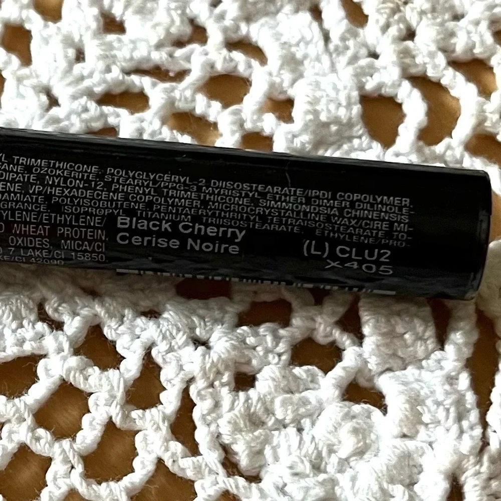Avon Extra Lasting Lipstick Black Cherry New Old Stock